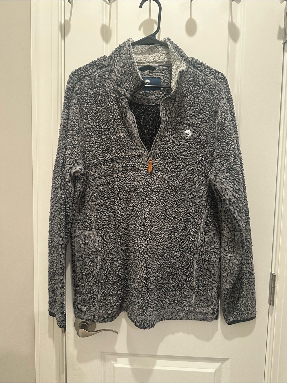 The Southern Shirt Company Women's Gray Sherpa Quarter-Zip Hoodie